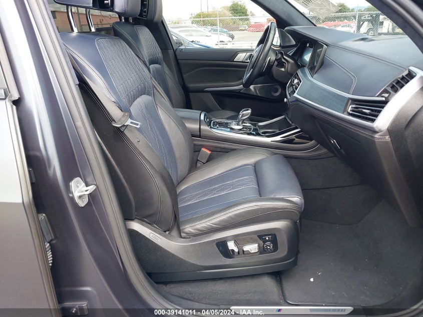 2021 BMW X7 M50I VIN: 5UXCX6C0XM9E99304 Lot: 39141011
