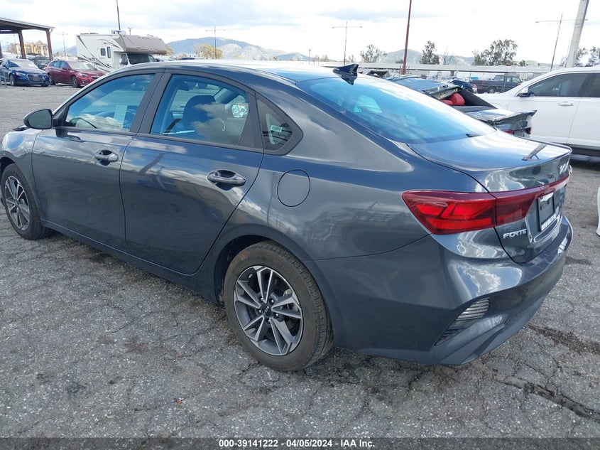 VIN 3KPF24AD5NE427685 2022 KIA FORTE FE/LXS