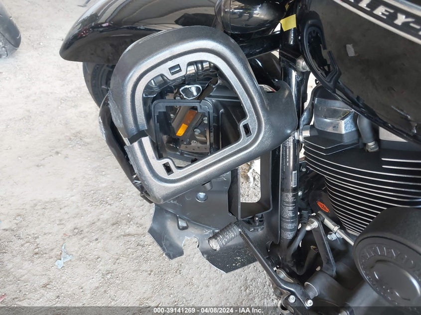 2018 HARLEY-DAVIDSON FLHXS STREET GLIDE SPECIAL - 1HD1KRC10JB600156