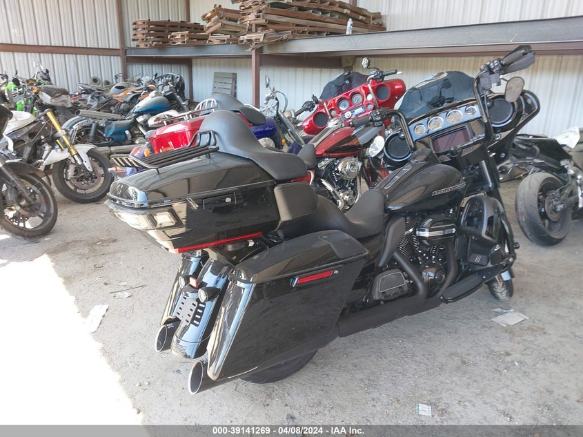 2018 HARLEY-DAVIDSON FLHXS STREET GLIDE SPECIAL - 1HD1KRC10JB600156