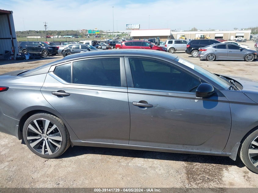 VIN 1N4BL4CV8NN388142 2022 NISSAN ALTIMA SR FWD