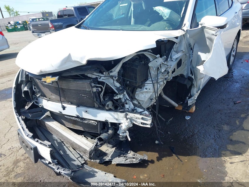 VIN 2GNAXTEX2J6223762 2018 CHEVROLET EQUINOX LT