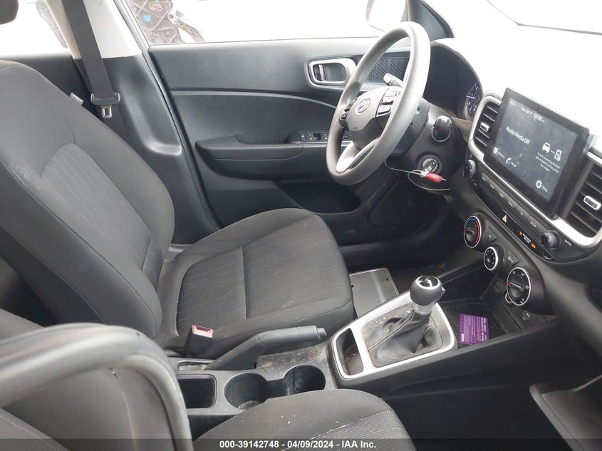 2021 Hyundai Venue Se VIN: KMHRB8A39MU081874 Lot: 39142748