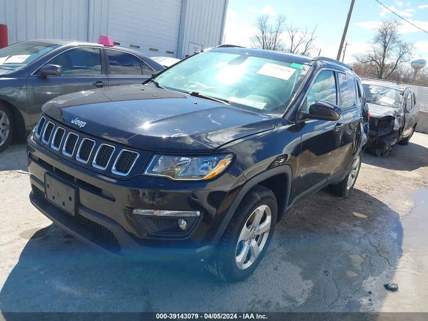 VIN 3C4NJDBB1JT401246 2018 JEEP COMPASS LATITUDE 4X4