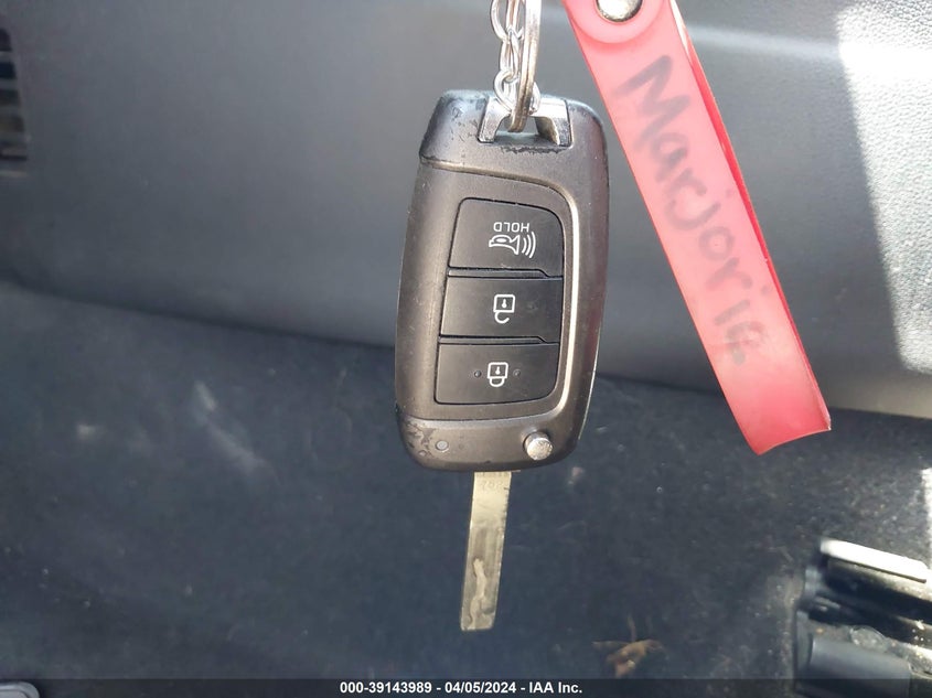 2021 HYUNDAI VENUE SE - KMHRB8A38MU103380