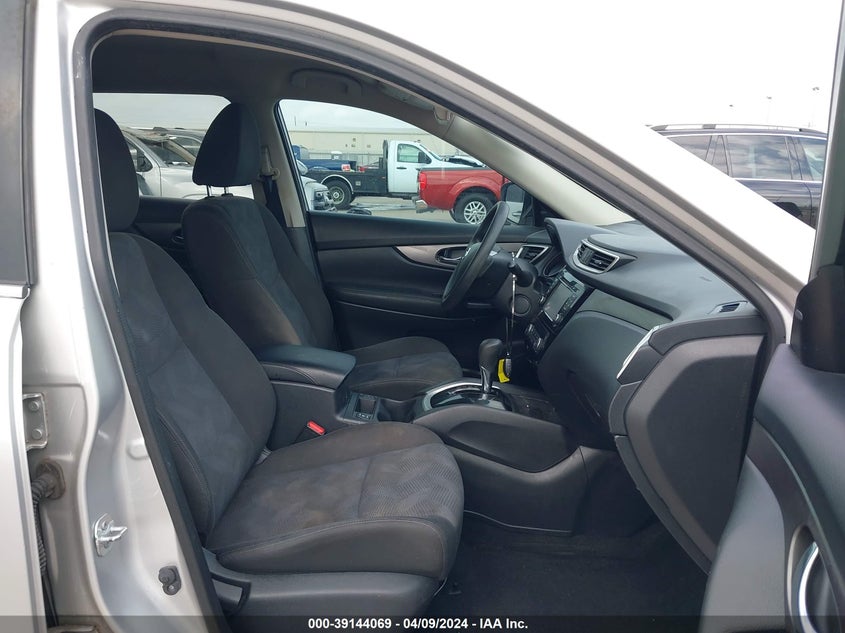 2016 NISSAN ROGUE SV - KNMAT2MT9GP676248