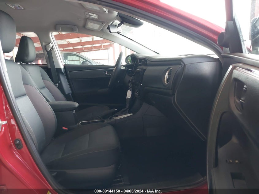 2019 TOYOTA COROLLA LE - 2T1BURHE7KC211836