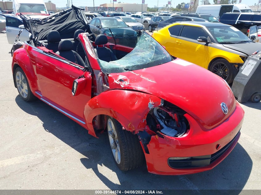 2016 VOLKSWAGEN BEETLE S/SE/SEL/DENIM - 3VW517ATXGM805870