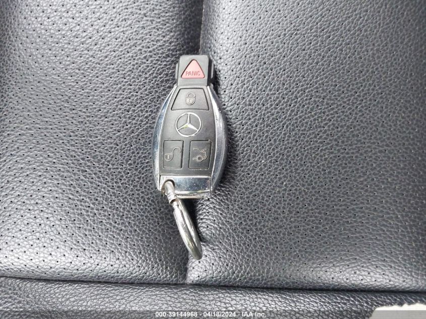 2013 Mercedes-Benz C 300 Luxury 4Matic/Sport 4Matic VIN: WDDGF8AB3DG136783 Lot: 39144968