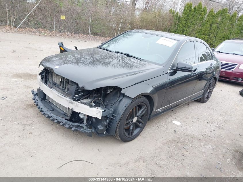 2013 Mercedes-Benz C 300 Luxury 4Matic/Sport 4Matic VIN: WDDGF8AB3DG136783 Lot: 39144968