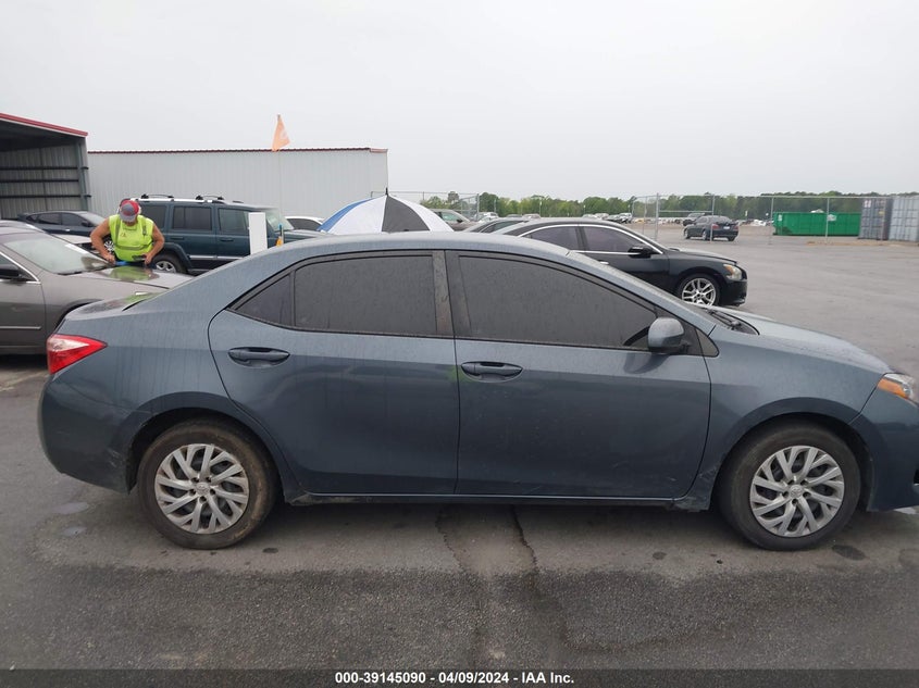 2018 TOYOTA COROLLA LE - 5YFBURHE4JP822695