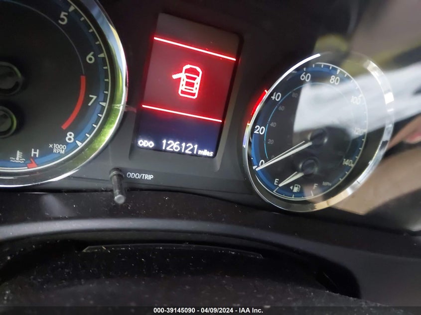 2018 TOYOTA COROLLA LE - 5YFBURHE4JP822695