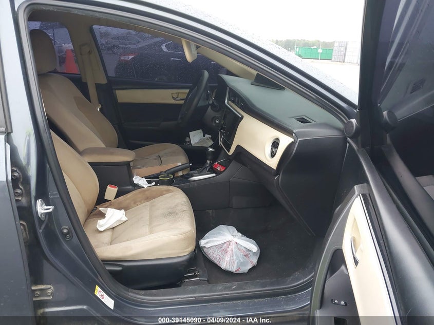 2018 TOYOTA COROLLA LE - 5YFBURHE4JP822695