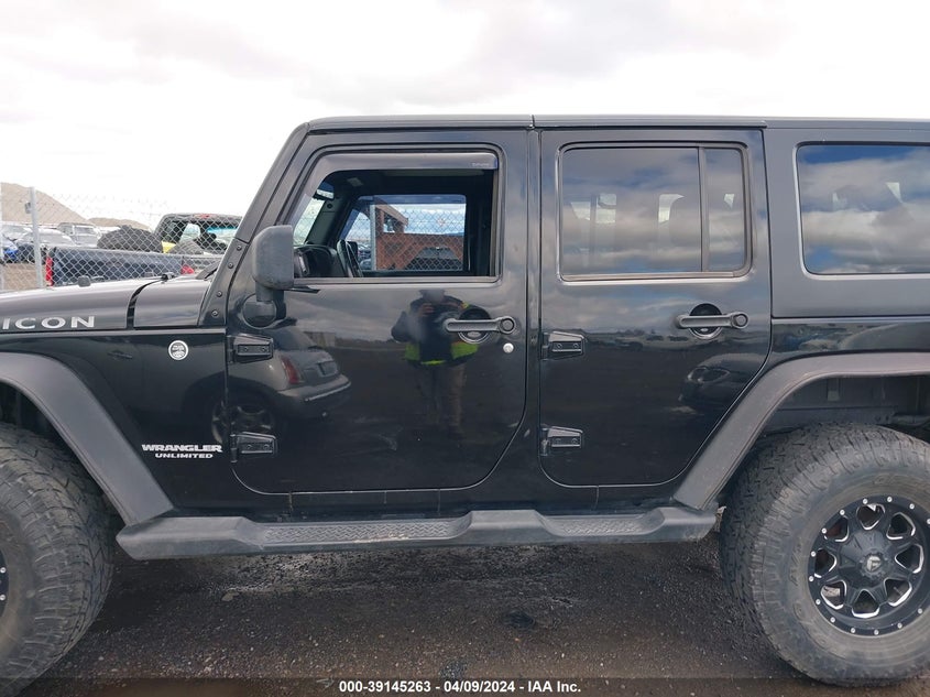 2013 JEEP WRANGLER UNLIMITED SPORT - 1C4BJWDG2DL520544