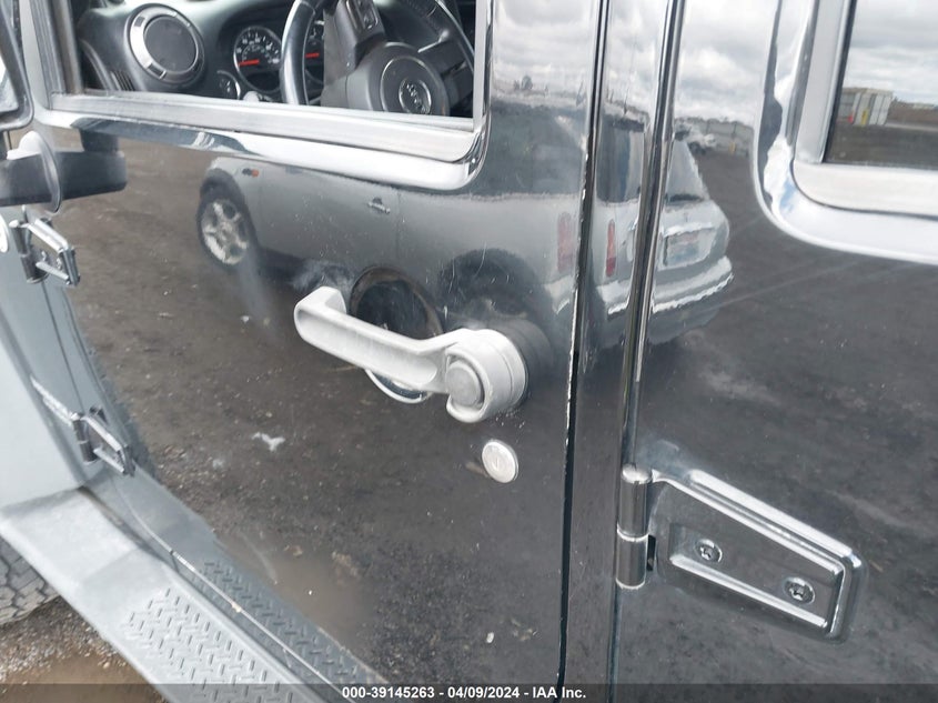 2013 JEEP WRANGLER UNLIMITED SPORT - 1C4BJWDG2DL520544