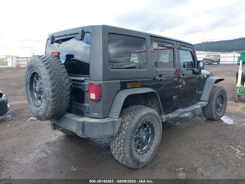 2013 JEEP WRANGLER UNLIMITED SPORT - 1C4BJWDG2DL520544