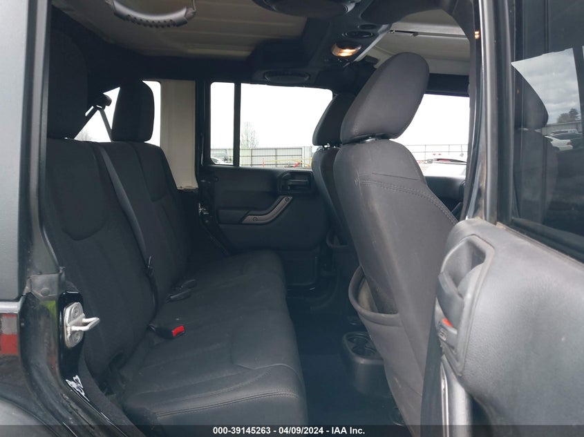 2013 JEEP WRANGLER UNLIMITED SPORT - 1C4BJWDG2DL520544