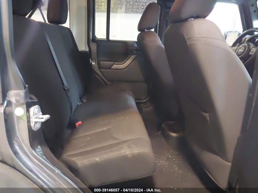 2017 JEEP WRANGLER UNLIMITED SPORT - 1C4BJWDG3HL633943