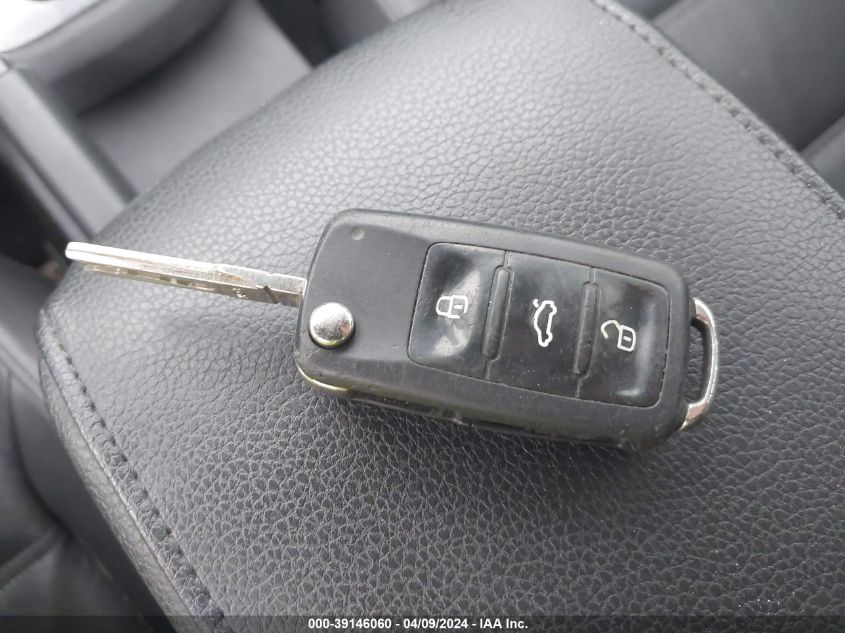 2014 VOLKSWAGEN JETTA 1.8T SE - 3VWD17AJ5EM314369