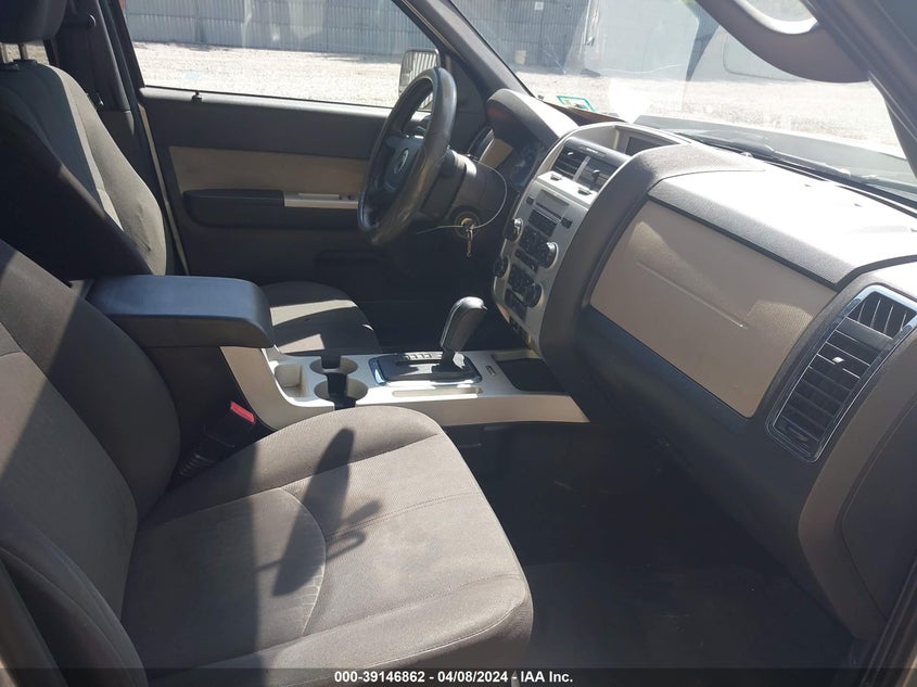 2010 Mercury Mariner VIN: 4M2CN9B74AKJ10353 Lot: 39146862