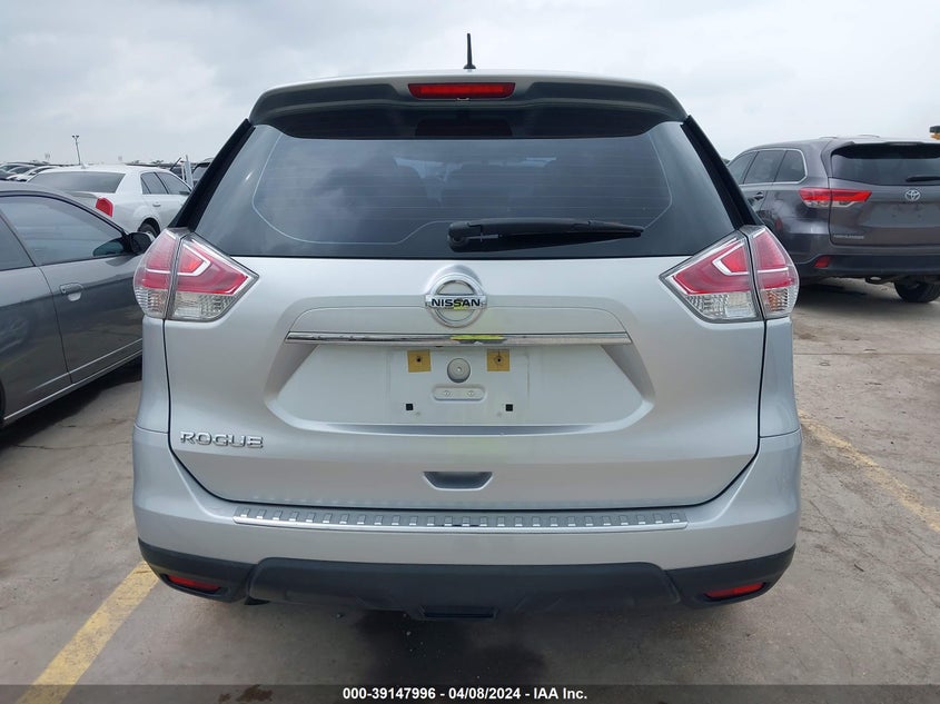 2015 NISSAN ROGUE S - KNMAT2MT3FP516655