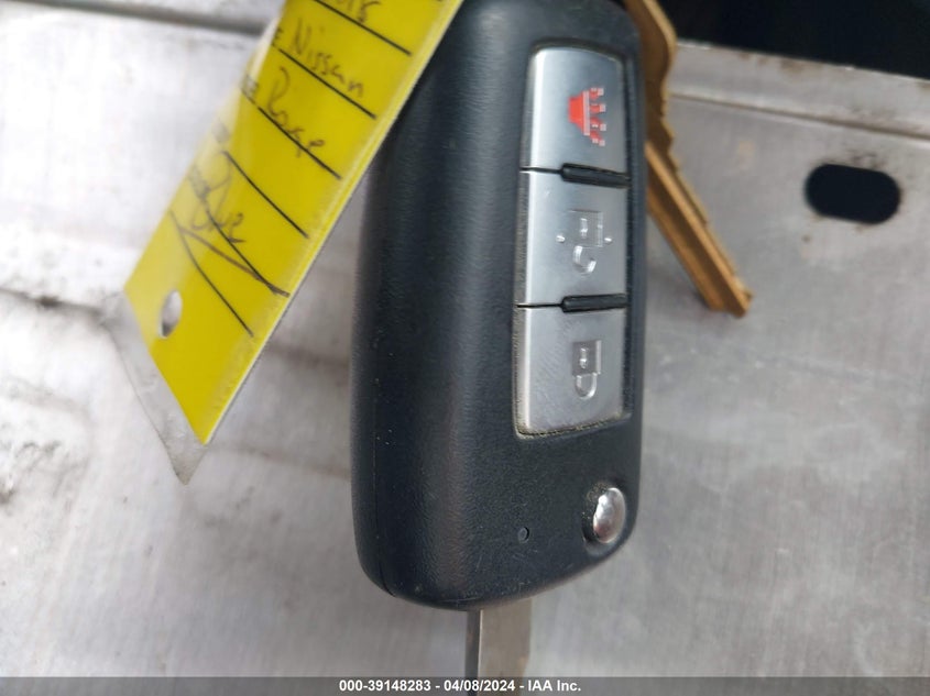 2017 NISSAN ROGUE S - KNMAT2MT0HP608048