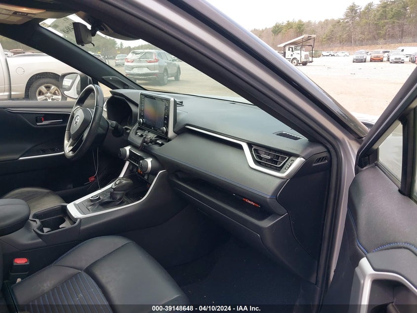 2020 TOYOTA RAV4 XSE HYBRID - JTMEWRFV1LD531801