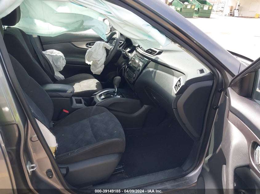 2015 NISSAN ROGUE S - KNMAT2MV8FP563942