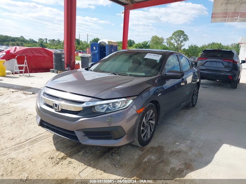 VIN 19XFC2F73JE009429 2018 HONDA CIVIC EX