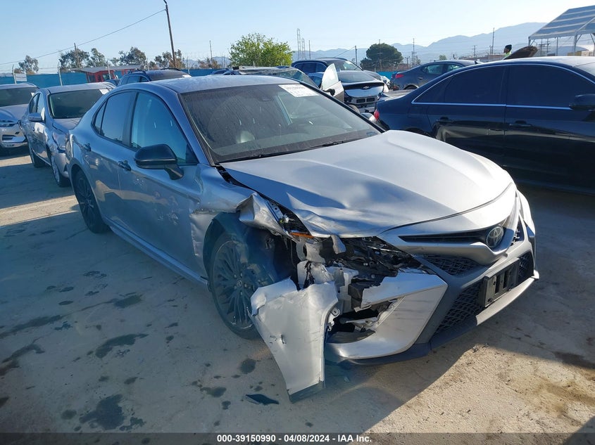 TOYOTA CAMRY SE NIGHTSHADE EDITION 2020