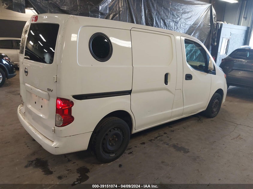 2017 NISSAN NV200 SV - 3N6CM0KN8HK696408