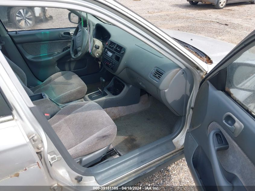 1998 Honda Civic Lx VIN: 1HGEJ6673WL015501 Lot: 39151185