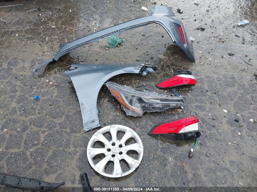 2021 TOYOTA COROLLA LE - JTDEPMAE2MJ119056