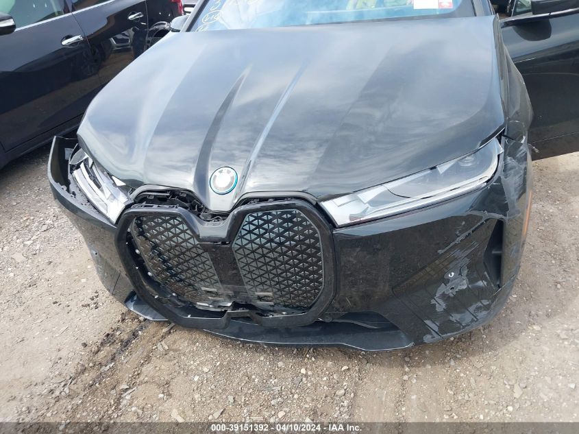 VIN WB523CF0XNCK62909 2022 BMW IX XDRIVE50