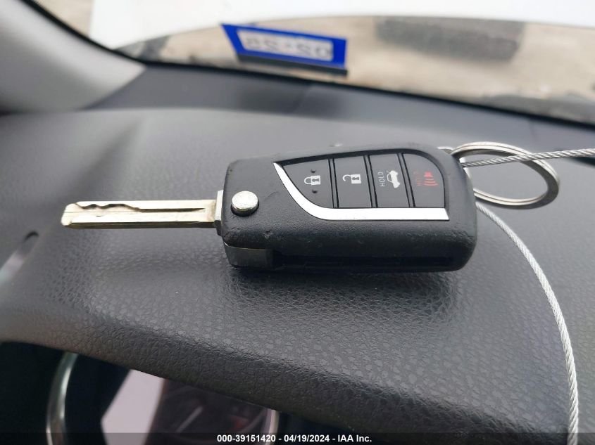 2019 Toyota Camry Le VIN: 4T1B11HK9KU238650 Lot: 39151420