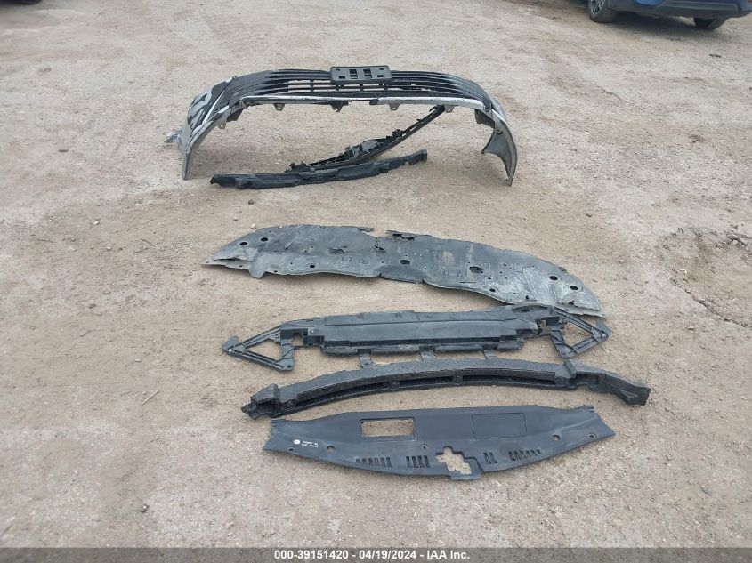 2019 Toyota Camry Le VIN: 4T1B11HK9KU238650 Lot: 39151420