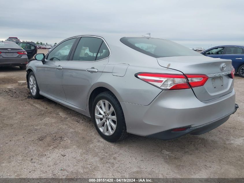 2019 Toyota Camry Le VIN: 4T1B11HK9KU238650 Lot: 39151420