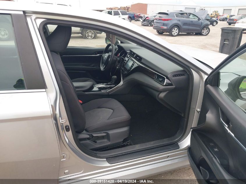 2019 Toyota Camry Le VIN: 4T1B11HK9KU238650 Lot: 39151420