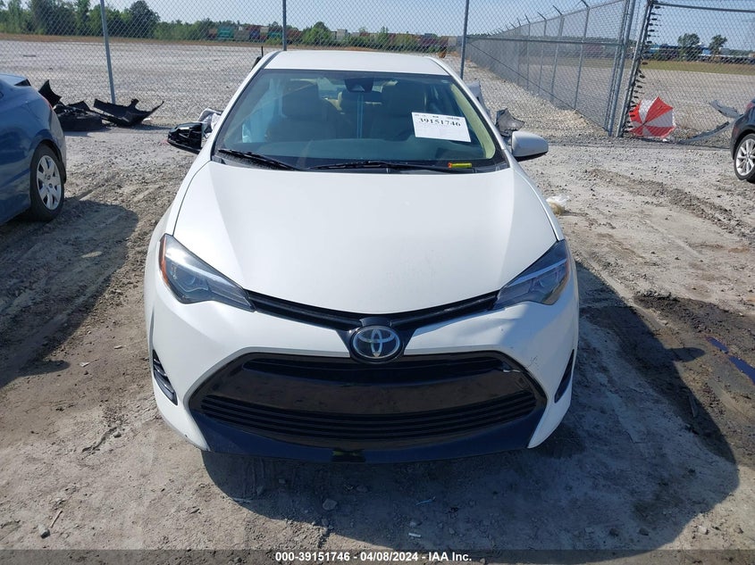 2018 TOYOTA COROLLA LE - 5YFBURHE3JP842940