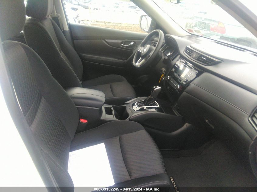 2017 Nissan Rogue S VIN: KNMAT2MV9HP606641 Lot: 39152245