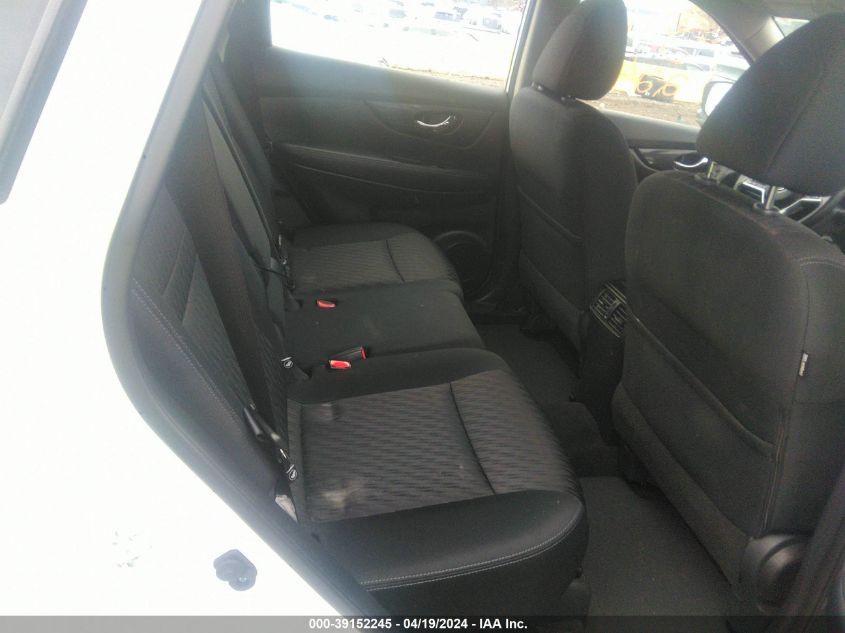 2017 Nissan Rogue S VIN: KNMAT2MV9HP606641 Lot: 39152245