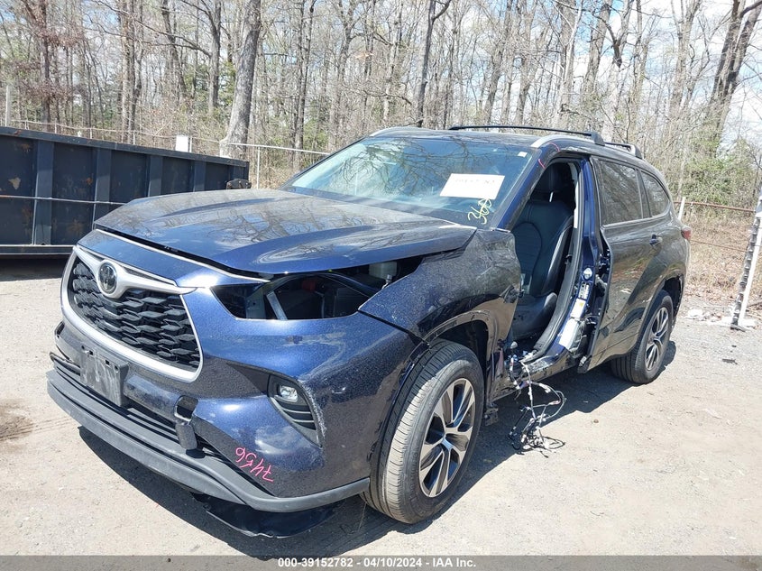 2022 TOYOTA HIGHLANDER VIN: 5TDHZRBH3NS163004