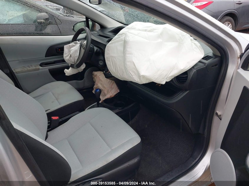 2014 Toyota Prius C One VIN: JTDKDTB35E1080239 Lot: 39153585