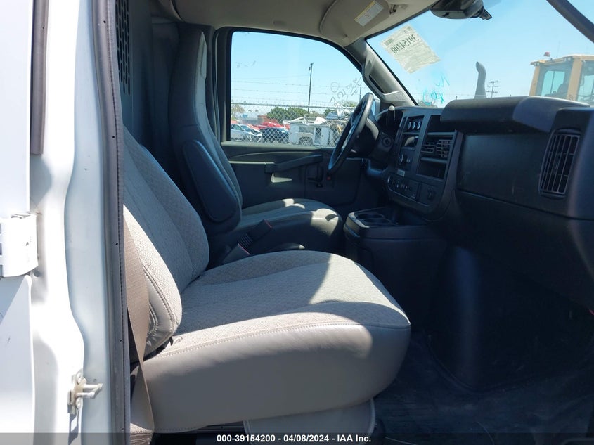 2021 CHEVROLET EXPRESS CARGO RWD 2500 REGULAR WHEELBASE WT - 1GCWGAFP1M1155057