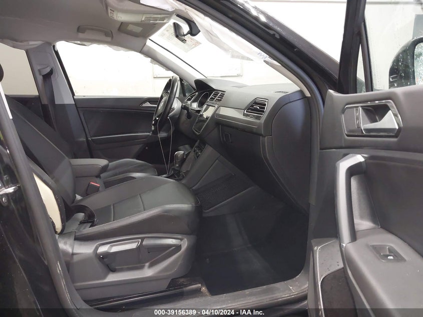 VIN 3VV2B7AX0JM152271 2018 VOLKSWAGEN TIGUAN SE/SEL