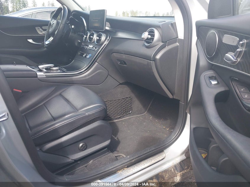 2016 Mercedes-Benz Glc 300 4Matic VIN: WDC0G4KB0GF102692 Lot: 39156478