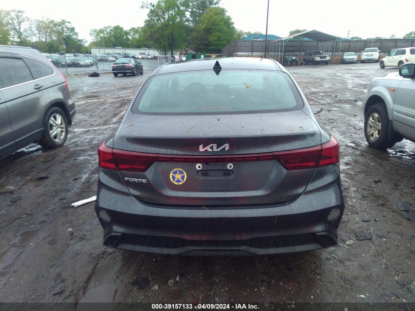 VIN 3KPF24AD8NE416440 2022 KIA FORTE LXS