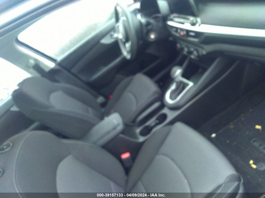 VIN 3KPF24AD8NE416440 2022 KIA FORTE LXS
