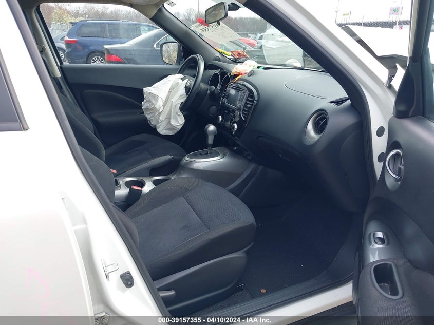 2015 Nissan Juke Sv VIN: JN8AF5MV9FT554686 Lot: 39157355