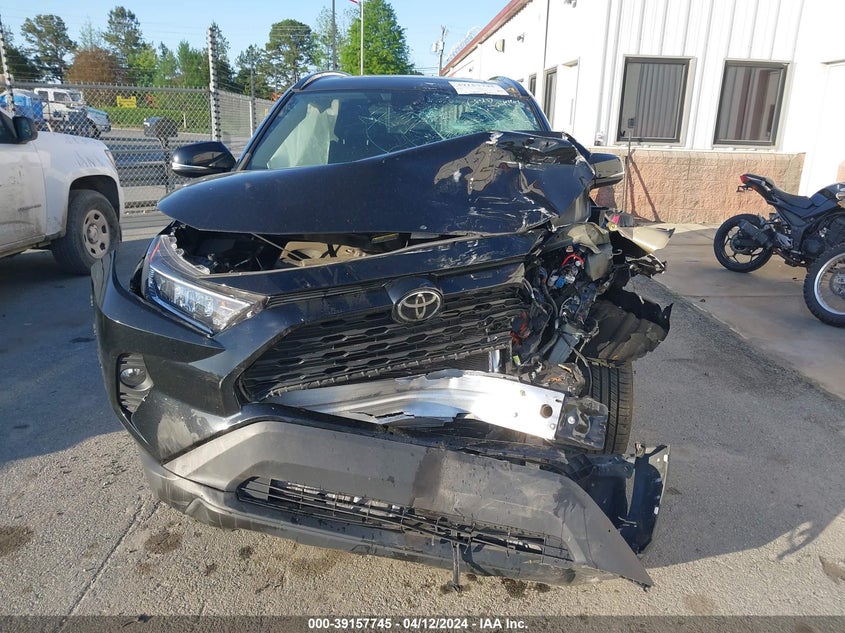2021 TOYOTA RAV4 XLE - 2T3W1RFV2MC112428